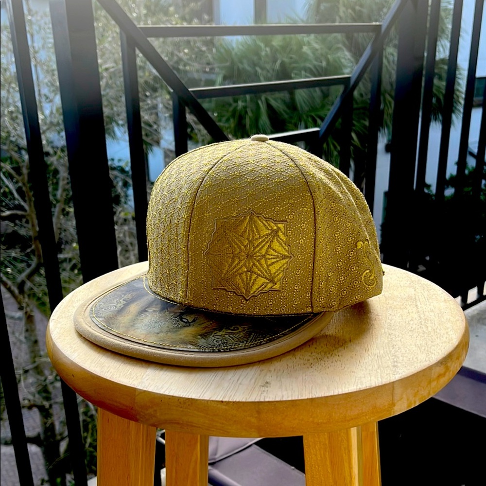 Grassroots limited edition Laser Guided Visions Snapback L/XL